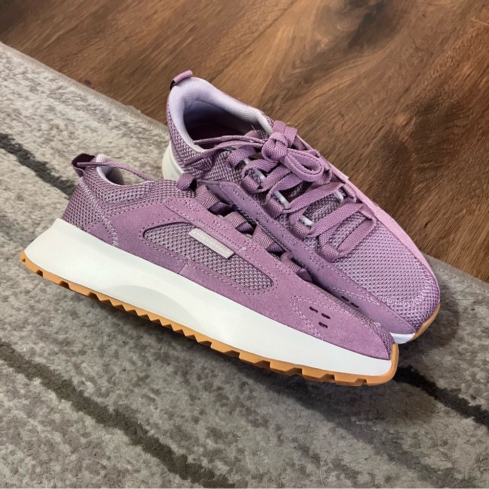 Under Armour street mirage lilac sneakers, size 6